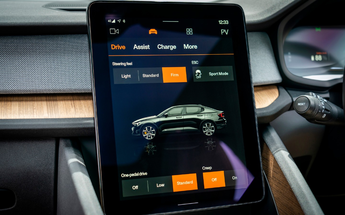 You are currently viewing An introduction to Android Automotive System UI